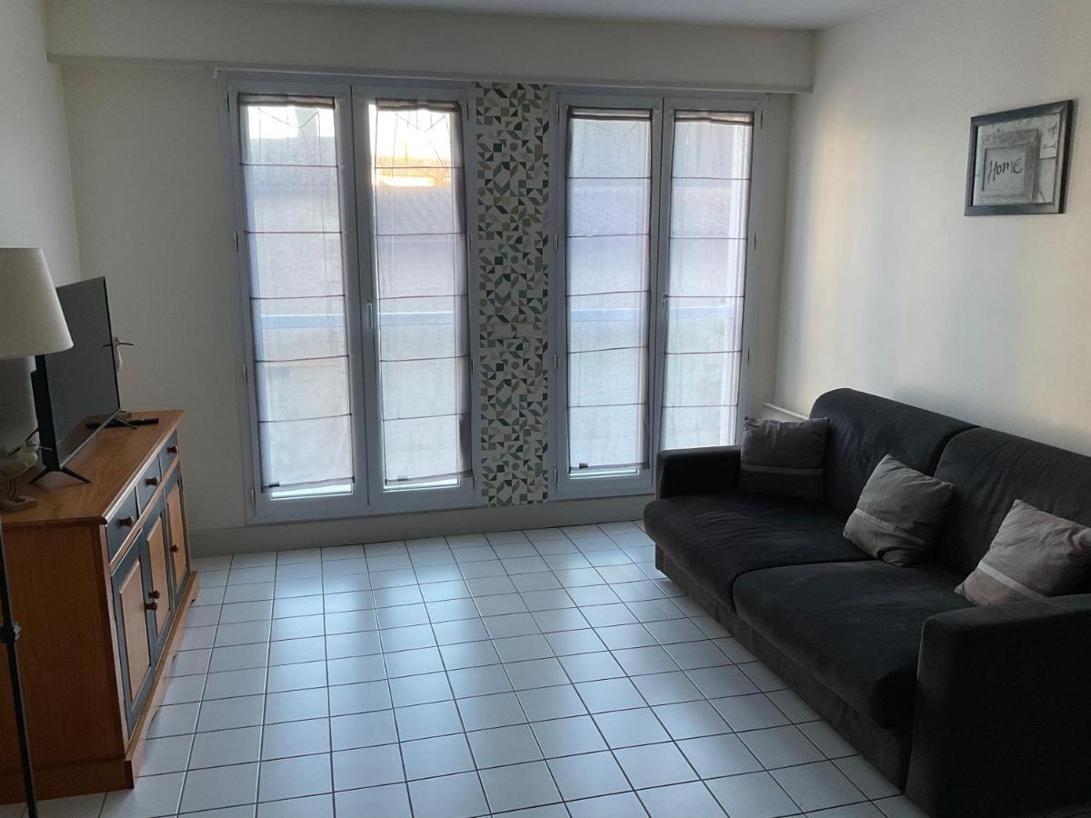 Appartement Centre Ville Pres Du Port Avec Parking Et Wifi La Rochelle  Buitenkant foto