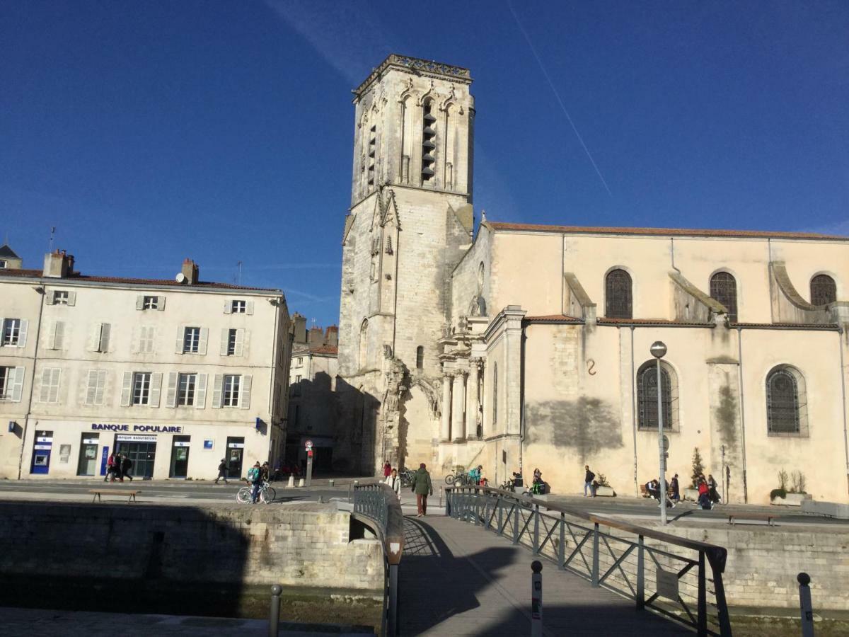 Appartement Centre Ville Pres Du Port Avec Parking Et Wifi La Rochelle  Buitenkant foto