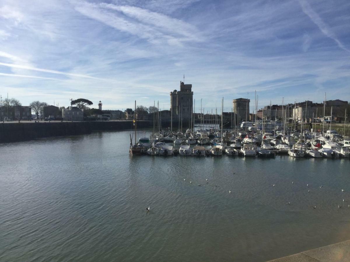 Appartement Centre Ville Pres Du Port Avec Parking Et Wifi La Rochelle  Buitenkant foto